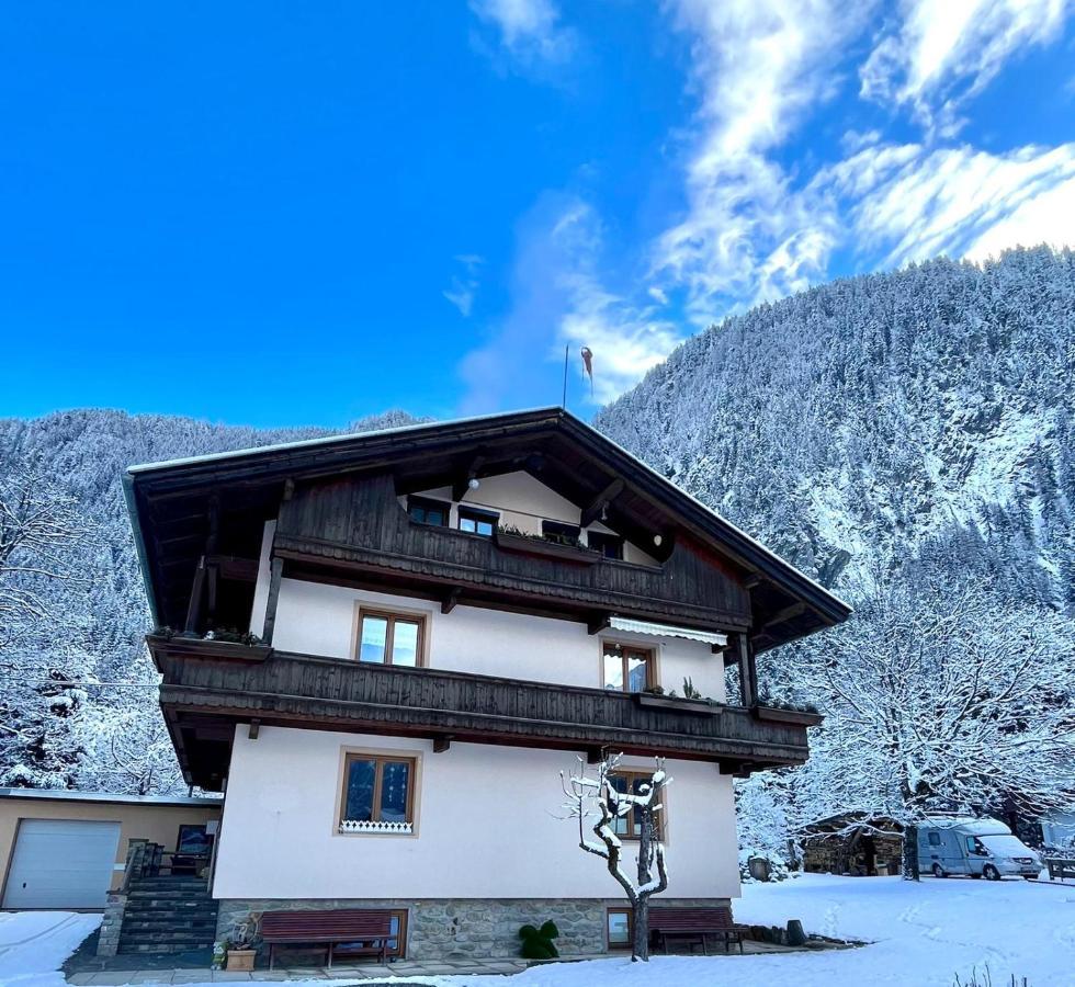 Ferienwohnung Rita Kroell Mayrhofen Exterior photo